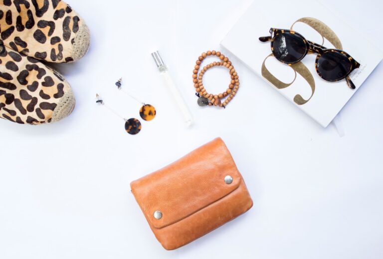 Upgrade Your Look with Trendy Bag Accessories from Urbantecic